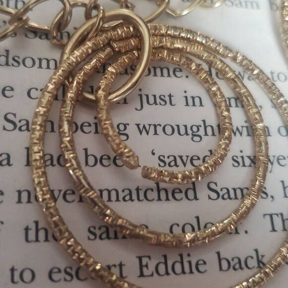 Golden Circle Hooped Rings Necklace - Picture 6 of 14